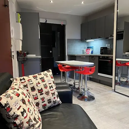Apartament Mandana